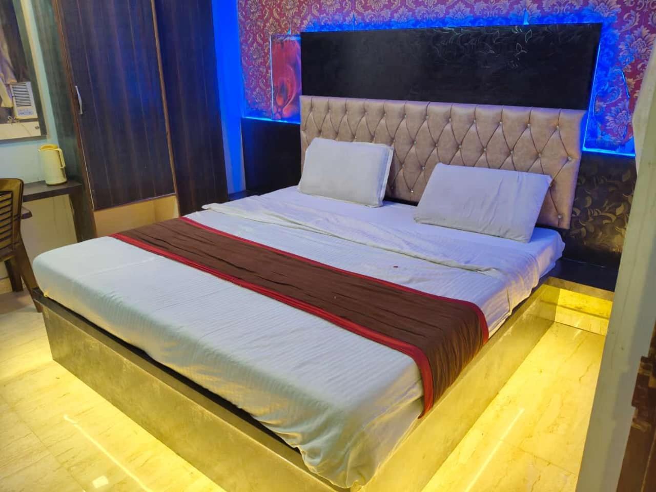 Hotel Park Avenue Lucknow Extérieur photo